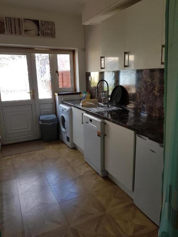 TillicoultryCarvetii - Gemini House - 4 Bed House Sleeps Up To 8 People别墅 外观 照片